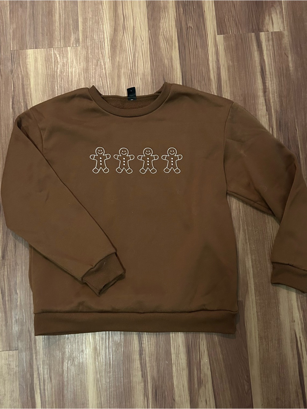 SHEIN Brown Crewneck Sweatshirt with Gingerbread Graphic